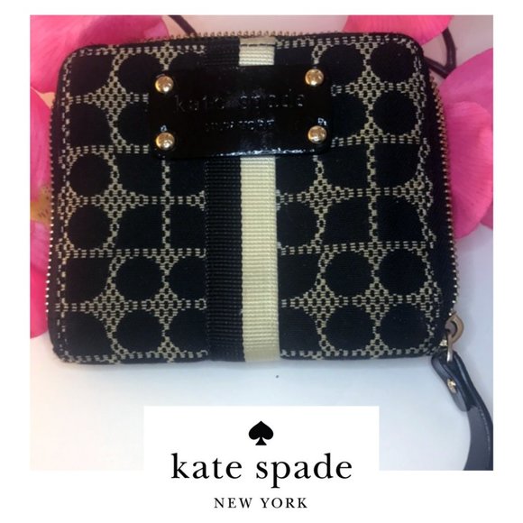 kate spade Handbags - Kate Spade Wallet - Vintage Cloth Black & White